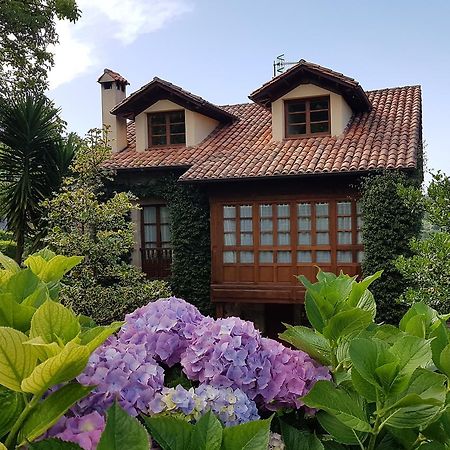 Trisqueles Y Buganvillas Villaviciosa  Kültér fotó