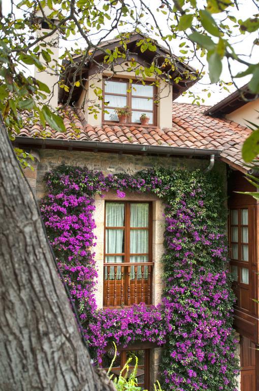 Trisqueles Y Buganvillas Villaviciosa  Kültér fotó