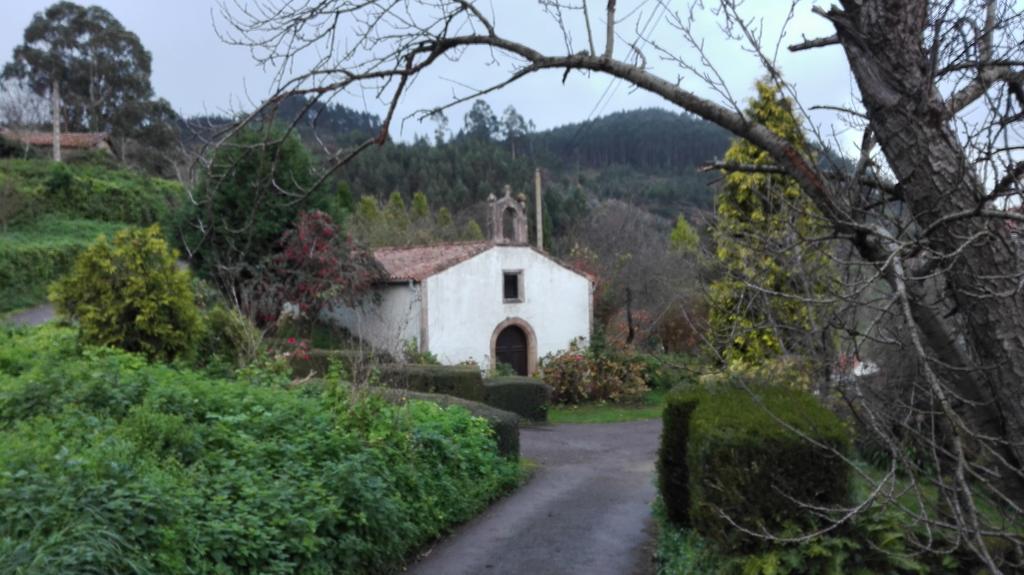 Trisqueles Y Buganvillas Villaviciosa  Kültér fotó